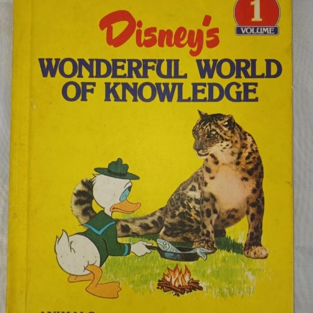 Disney Wonderful World of Knowledge Vol. 1 Animals / Donald Duck Cover
